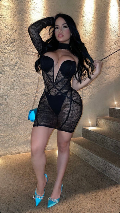 Vique lace dress (Black)