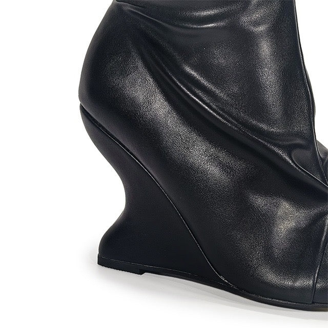 Pyra boots (Black)