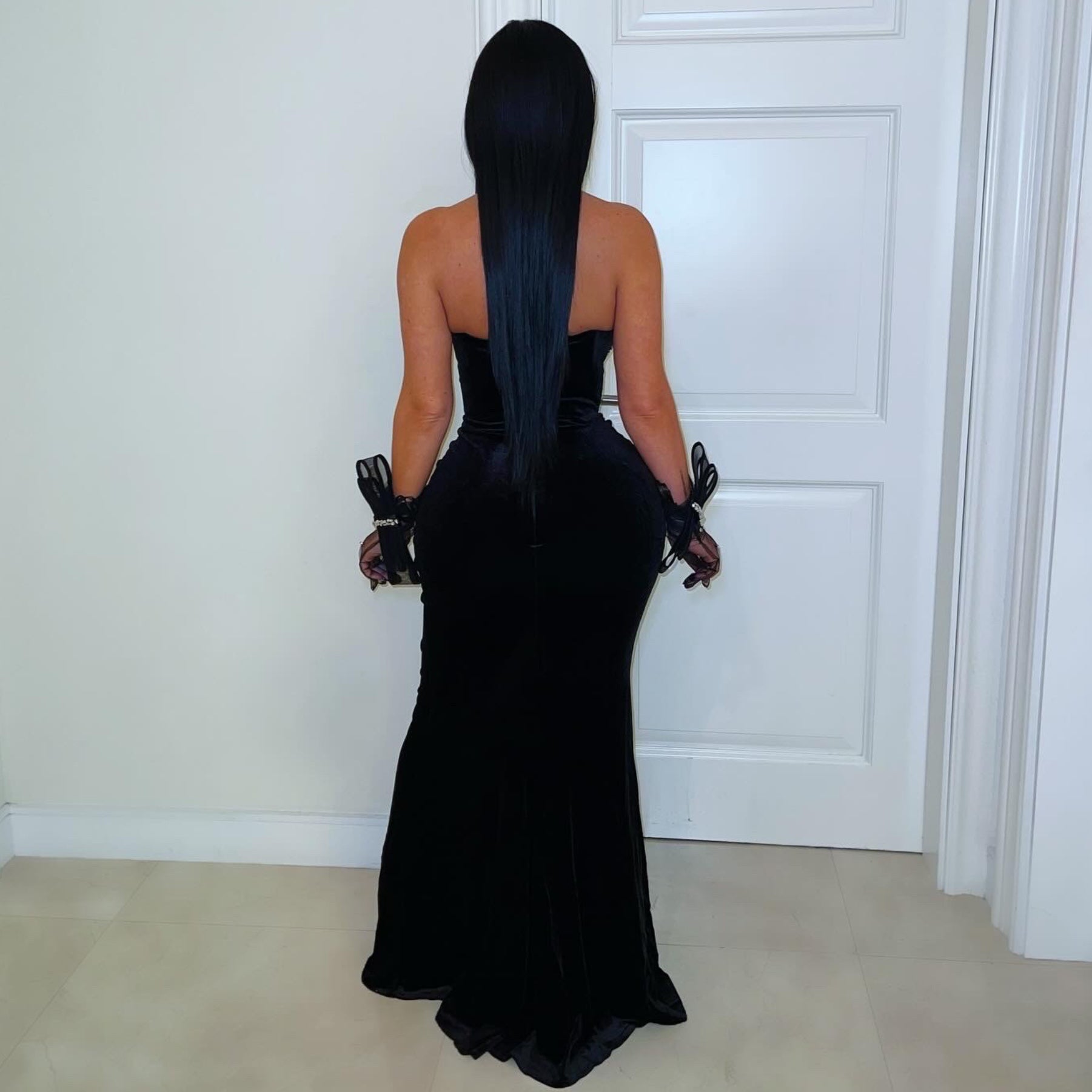 Dilina corset velvet dress w/gloves (Black)