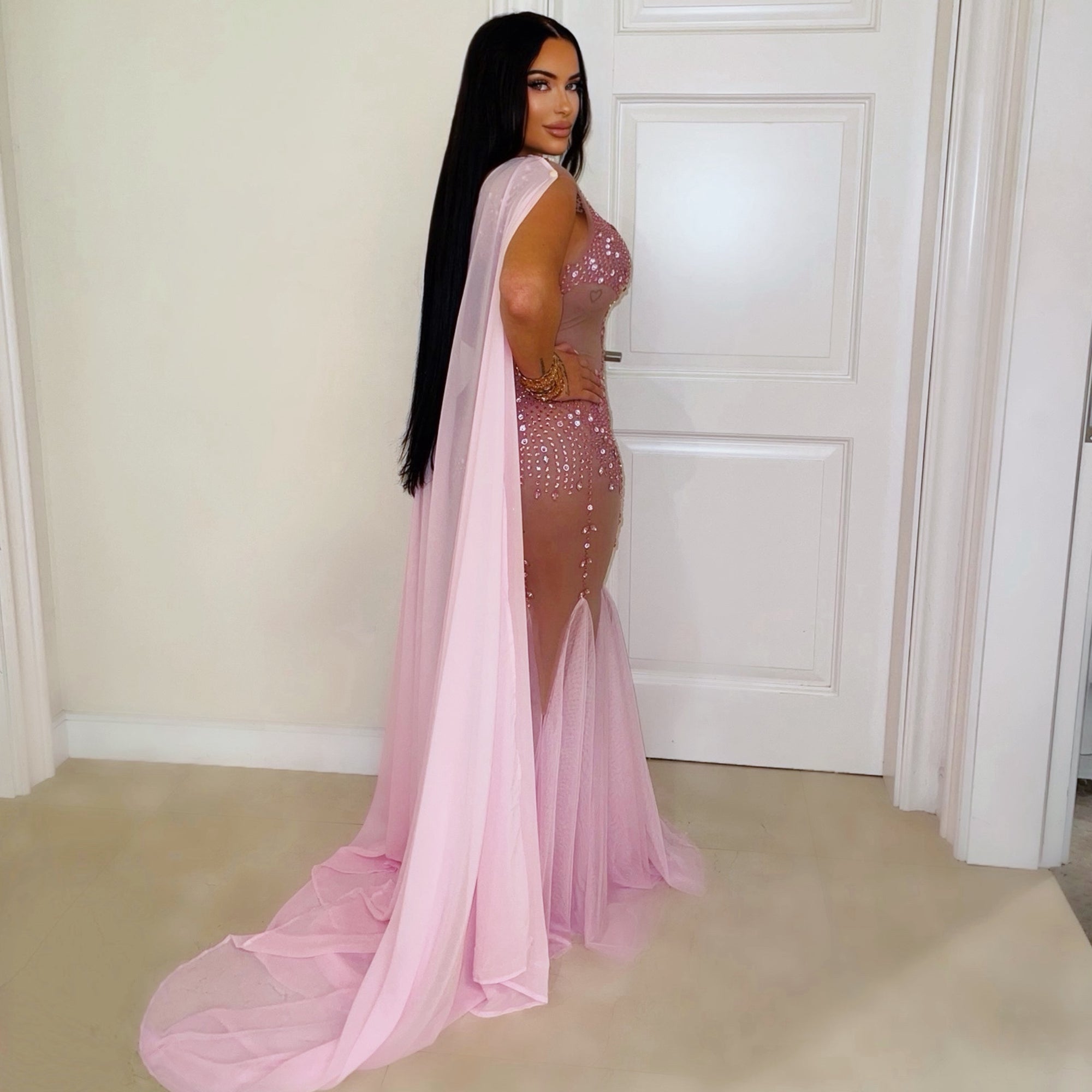 Lora crystal gown w/cape (Pink)