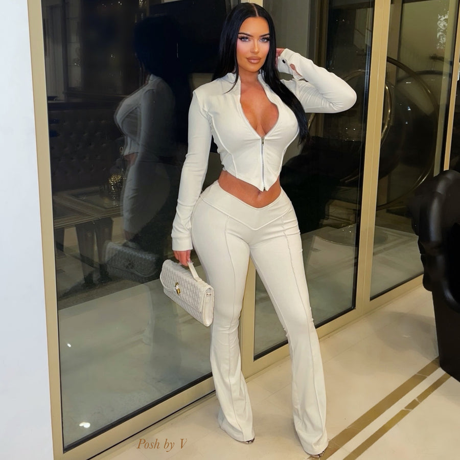 Tyra V cut pants set (Ivory)