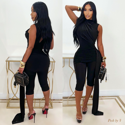 Louvre ruched capri set (Black)