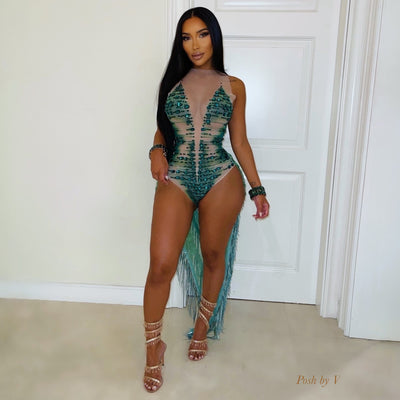 Nia crystal bodysuit w/train (Light nude/emerald)
