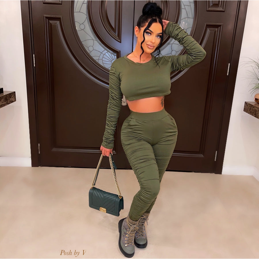 Davia ruched pants set (Olive)